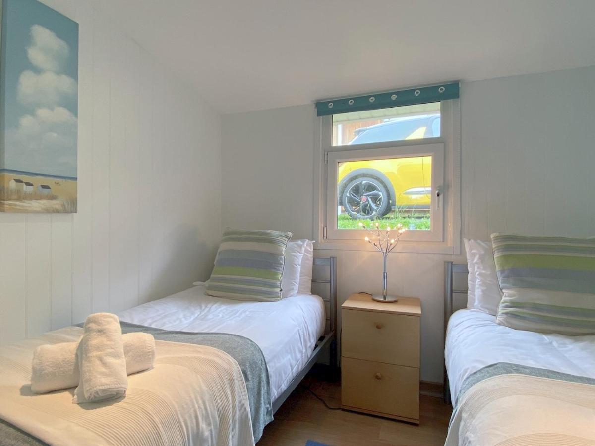 Pass The Keys Gower Beach Staycation Caswell Bay - Sleeps 4 Swansea Exterior foto